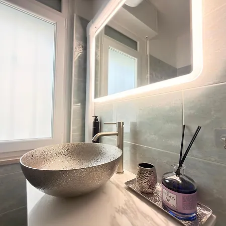 Beach-center-renovated-parking-balcony Apartman *