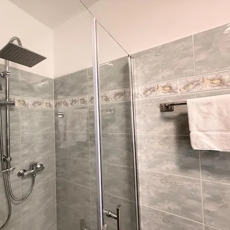 Apartman Beach-center-renovated-parking-balcony