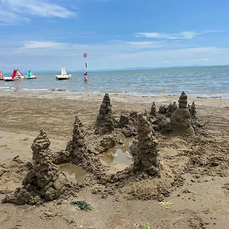 Beach-center-renovated-parking-balcony Lignano Sabbiadoro